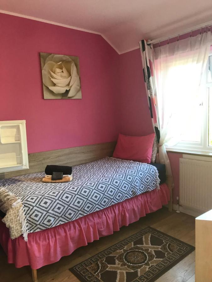 Apartamento Becontreelodge Dagenham